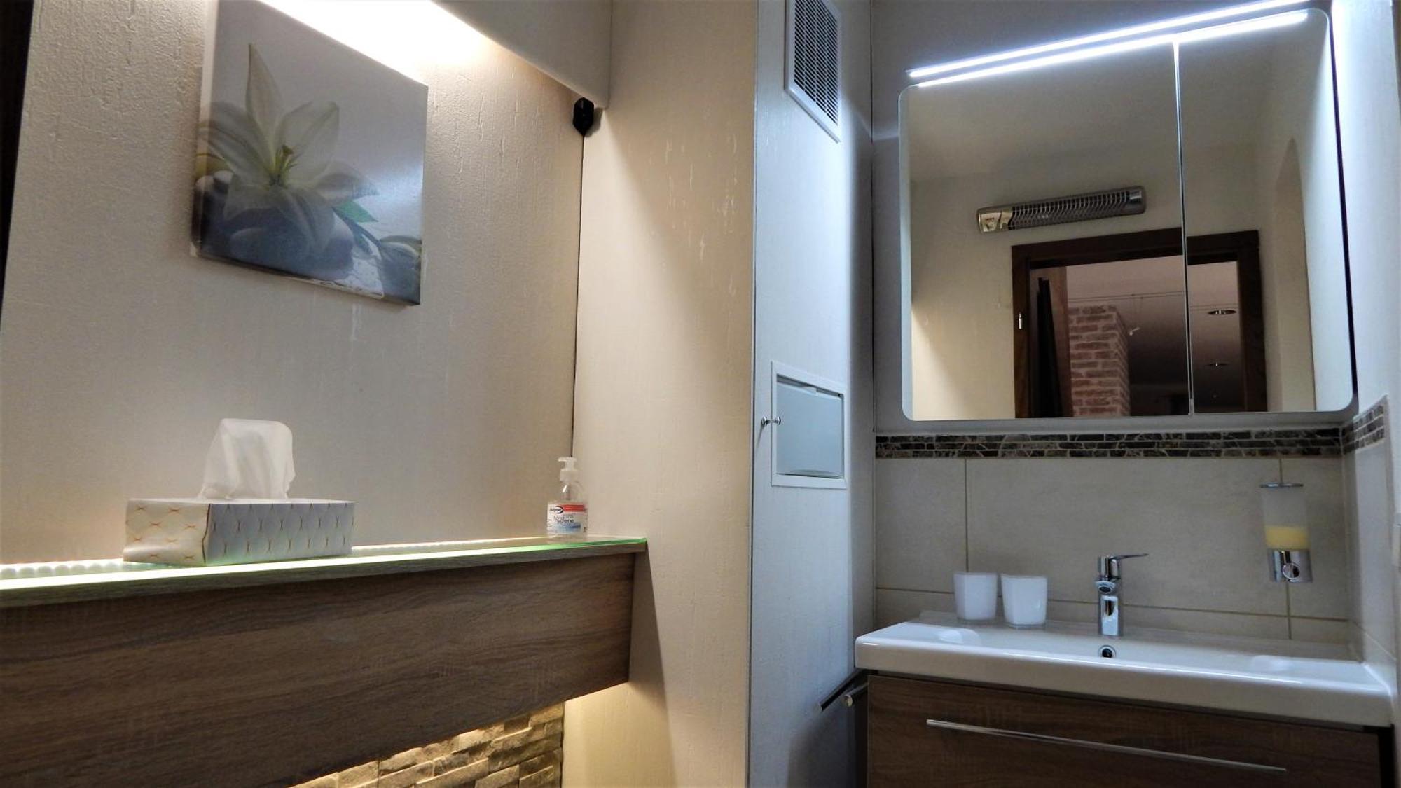 Exklusive Ferienwohnung 'Agger-Blick' Mit Grosser Seeblick-Terrasse & Sauna Gummersbach Luaran gambar