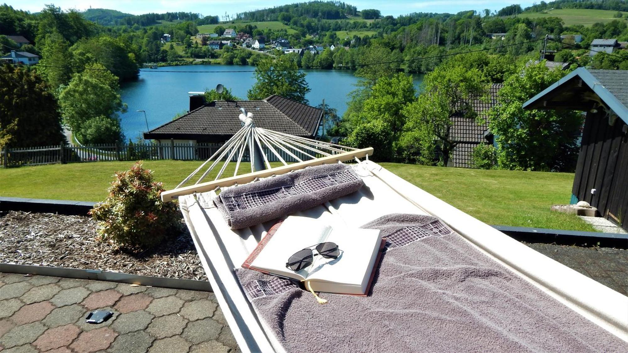 Exklusive Ferienwohnung 'Agger-Blick' Mit Grosser Seeblick-Terrasse & Sauna Gummersbach Luaran gambar