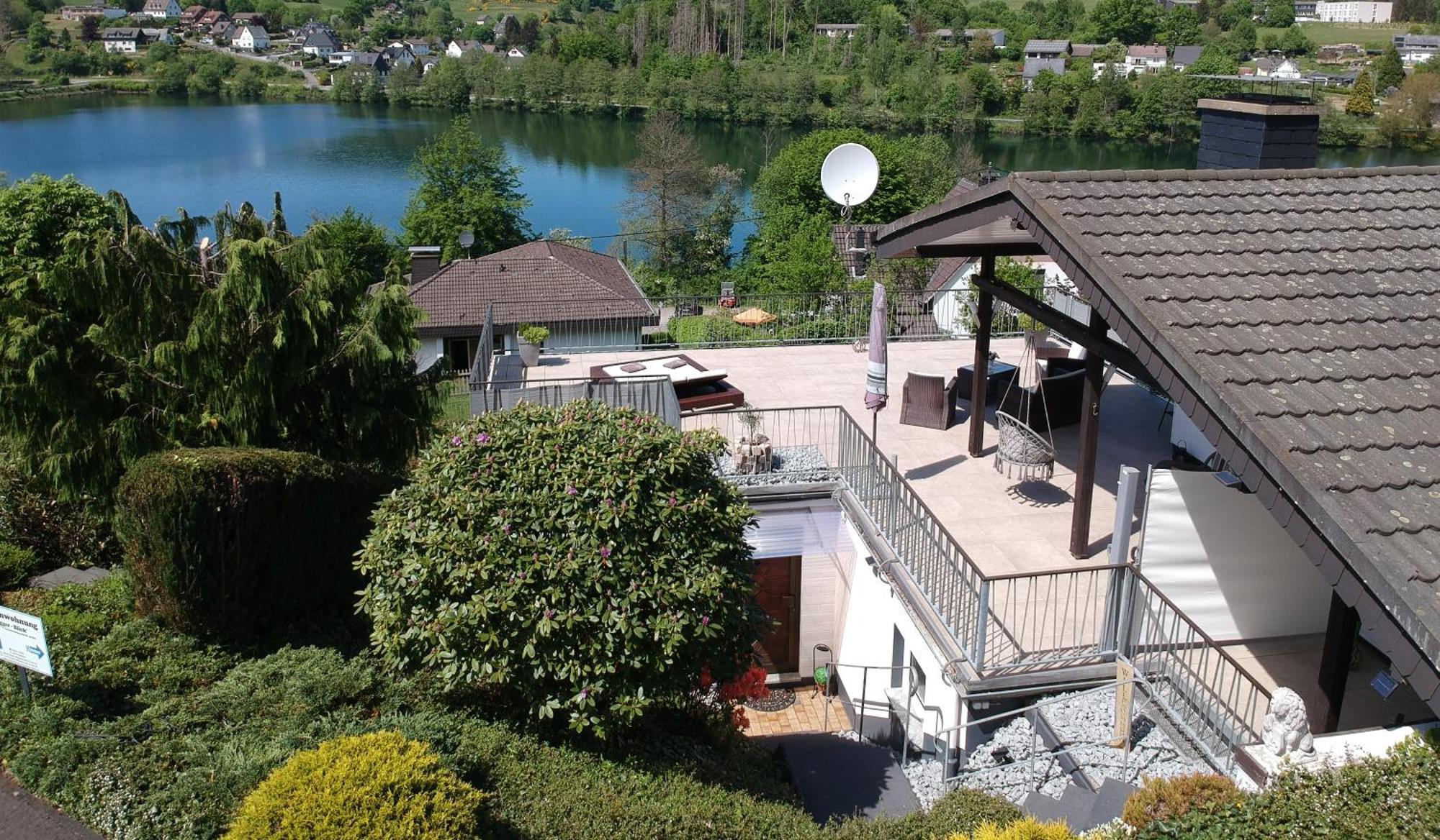 Exklusive Ferienwohnung 'Agger-Blick' Mit Grosser Seeblick-Terrasse & Sauna Gummersbach Luaran gambar